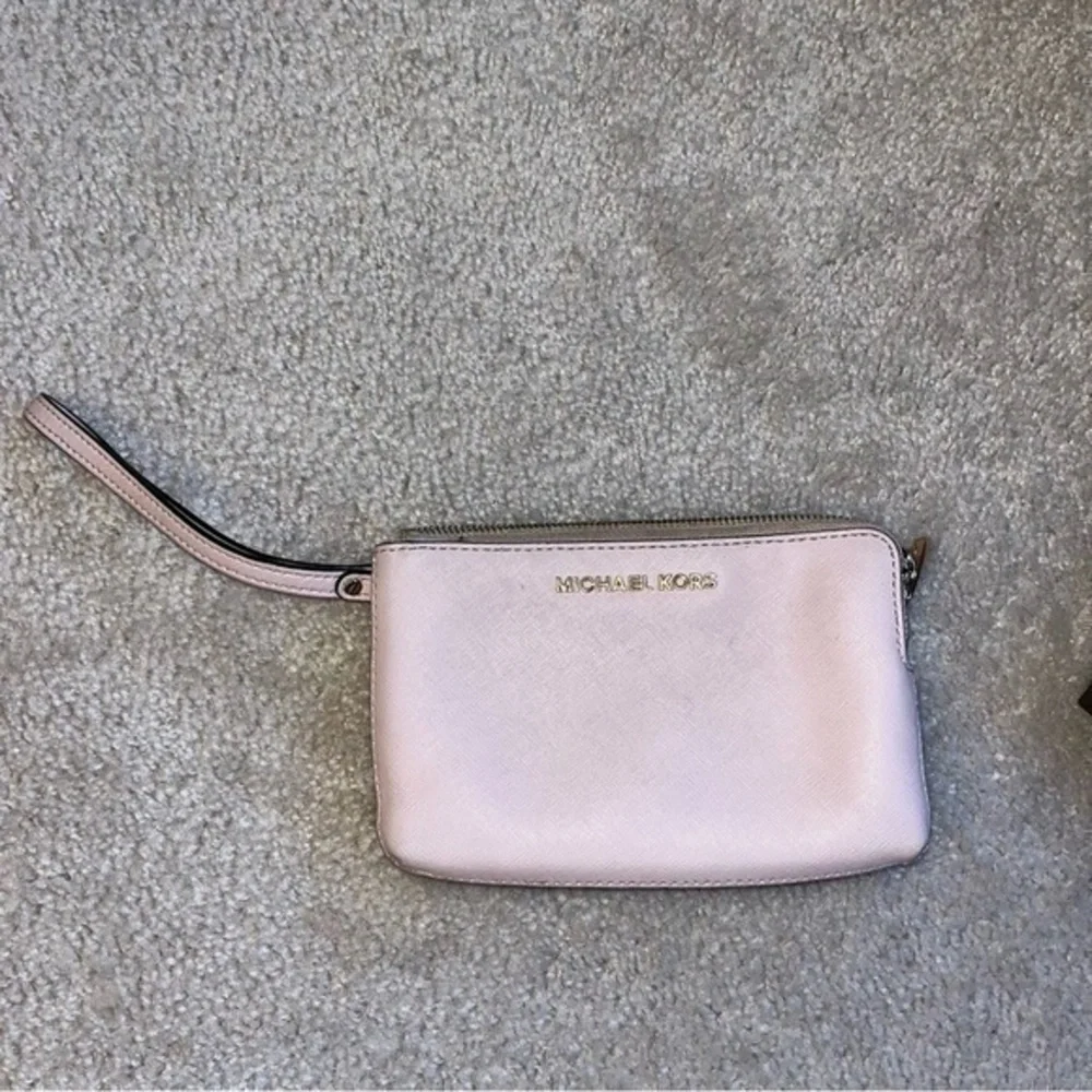 Michael Kors Wristlet